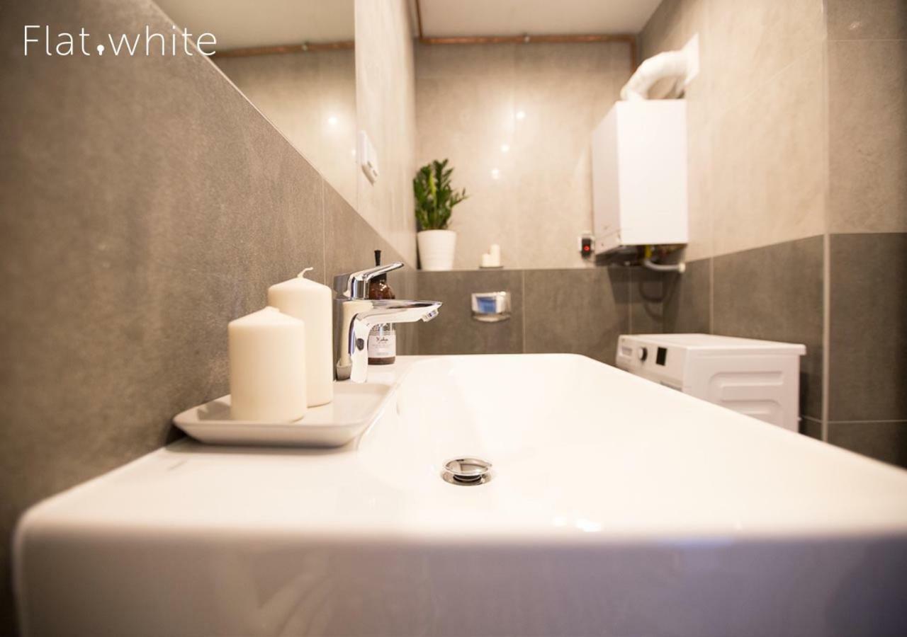 Apartamenty Flat White Zamkowa 4-6 Zielona Gora  Bagian luar foto