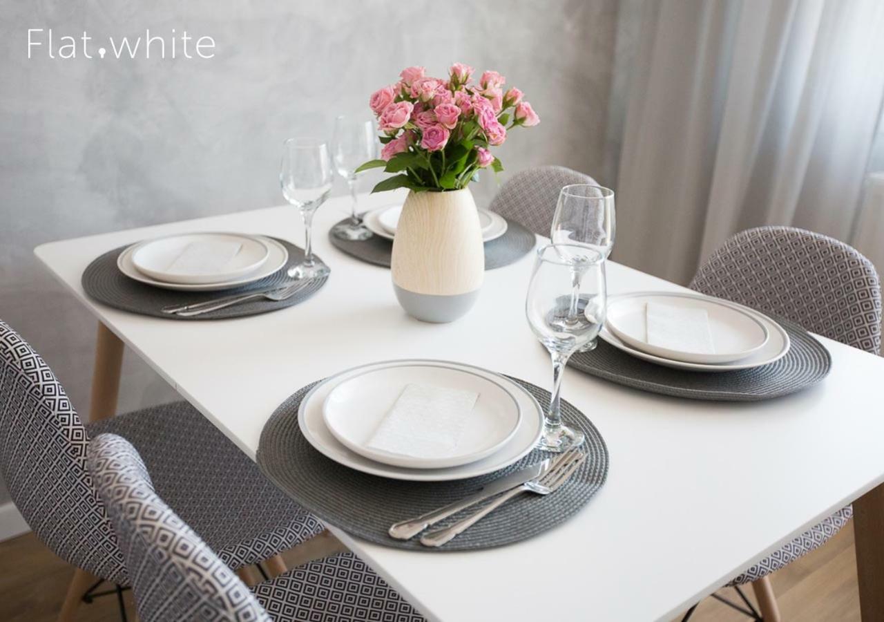 Apartamenty Flat White Zamkowa 4-6 Zielona Gora  Bagian luar foto