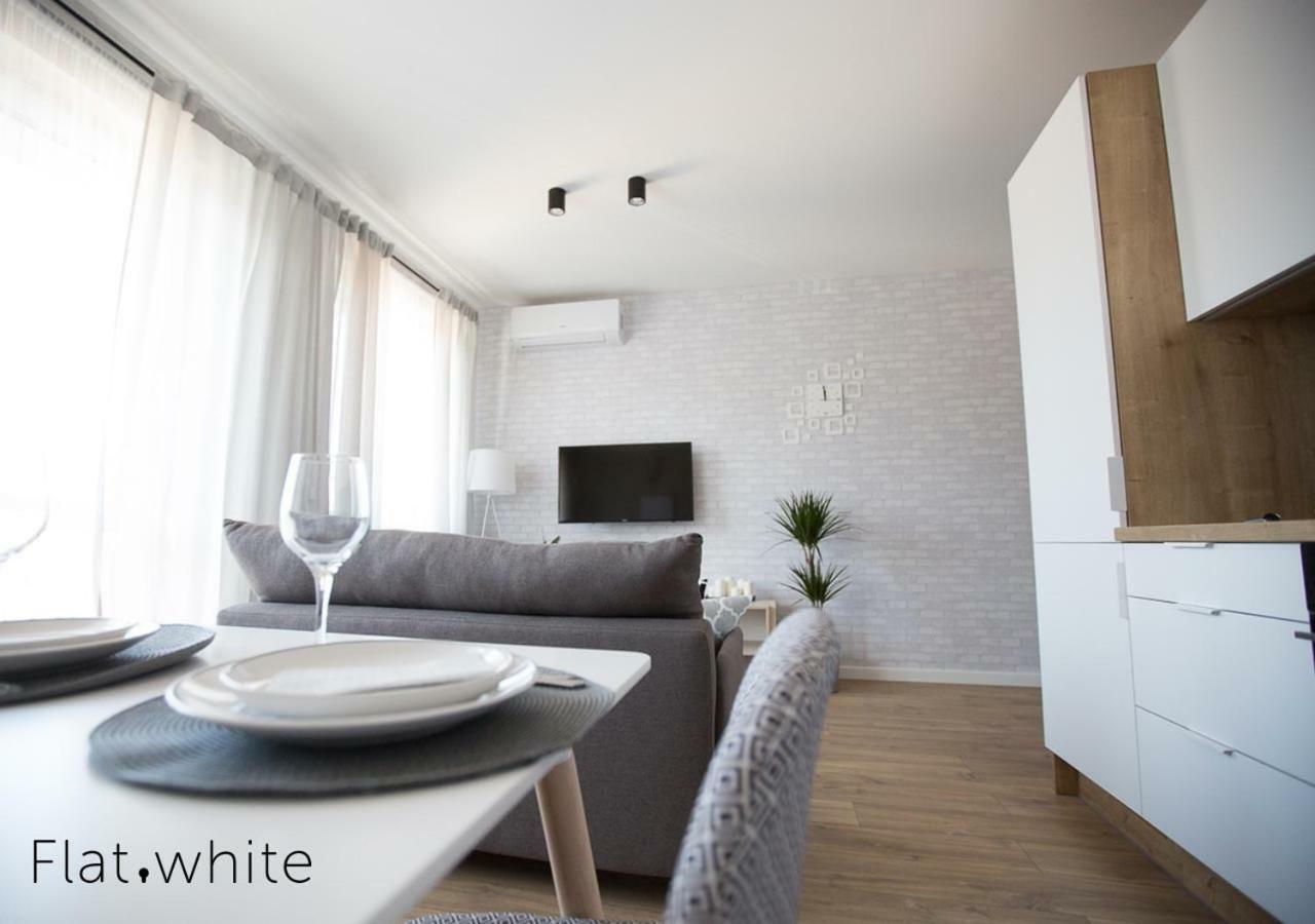 Apartamenty Flat White Zamkowa 4-6 Zielona Gora  Bagian luar foto
