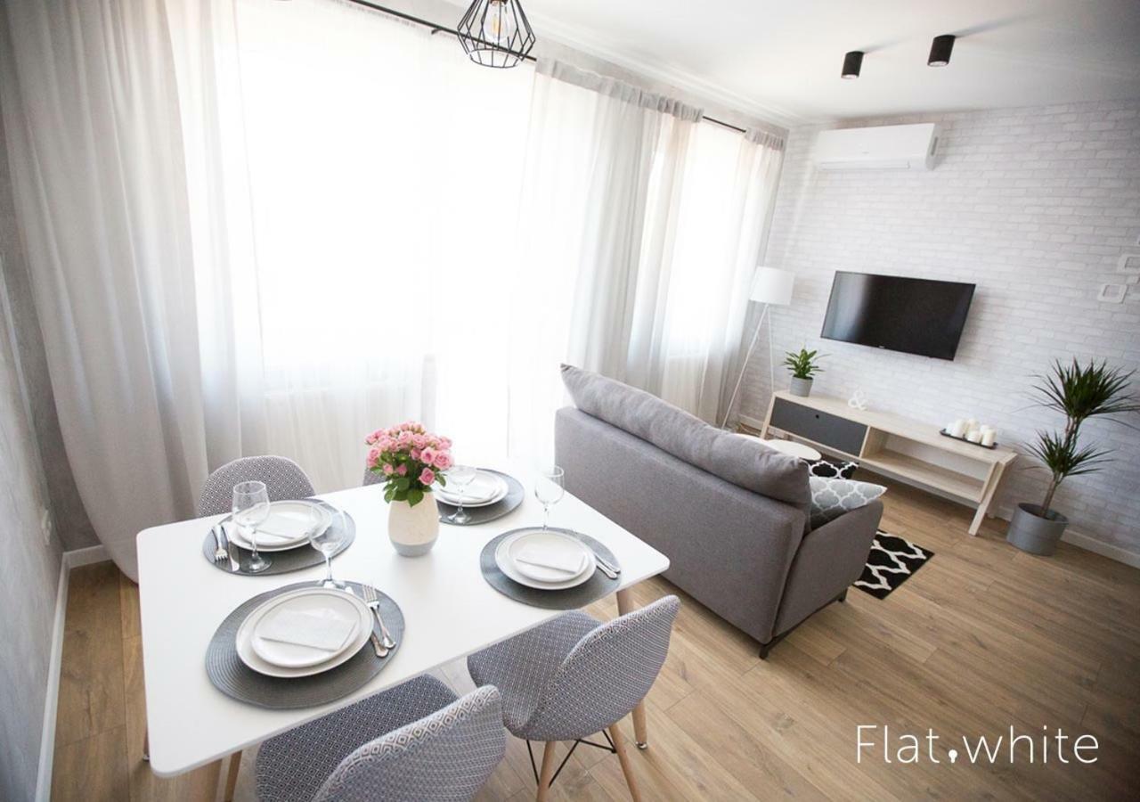 Apartamenty Flat White Zamkowa 4-6 Zielona Gora  Bagian luar foto
