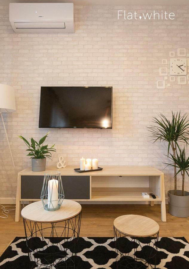 Apartamenty Flat White Zamkowa 4-6 Zielona Gora  Bagian luar foto